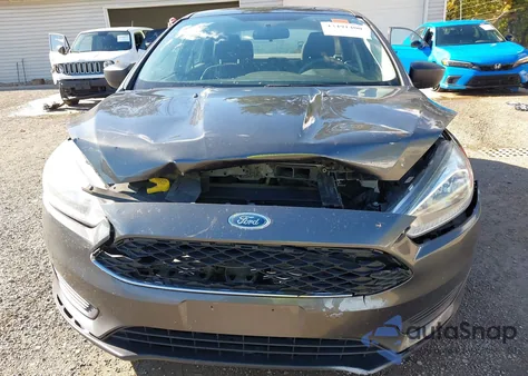 2016 Ford Focus S from USA, damaged, VIN 1FADP3E27GL380185